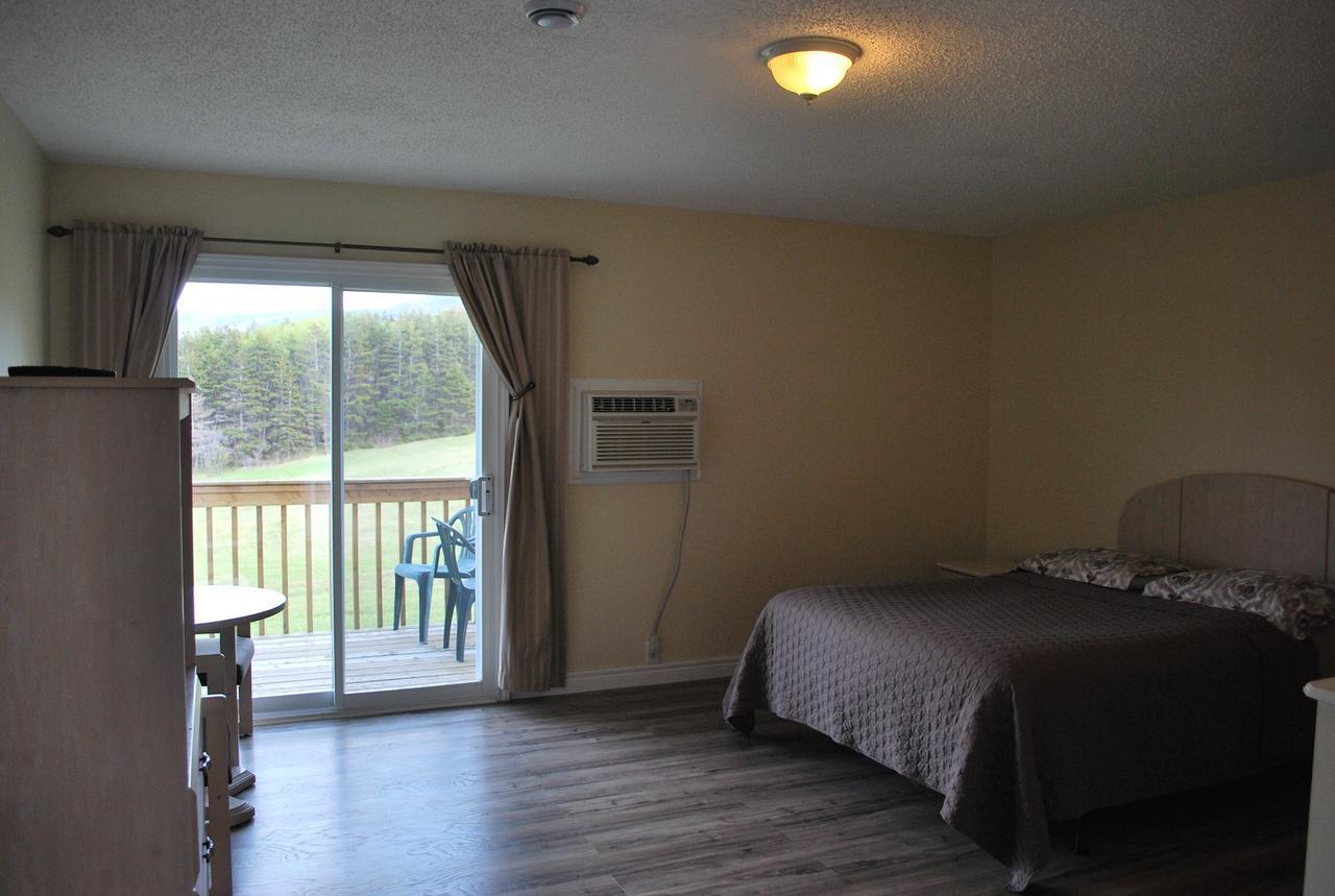 Midtrail Motel Pleasant Bay Exterior foto